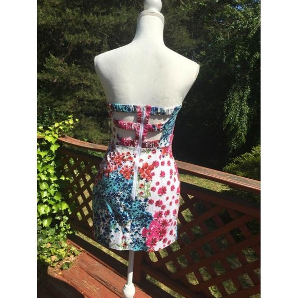 Gorgeous Alyn Paige Semi Formal Strapless Floral Dress Size 5/6 - Picture 2 of 4